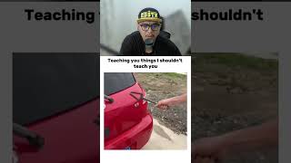 Download Lagu een verzameling absurde video's die ik zondag vond #meme #absurd #grappig MP3