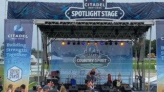 Devon Beck performing at  2021 Country Spirit USA festival screenshot 4