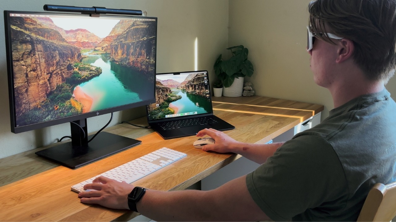 How to Connect your MacBook to a Monitor (Thunderbolt) - YouTube