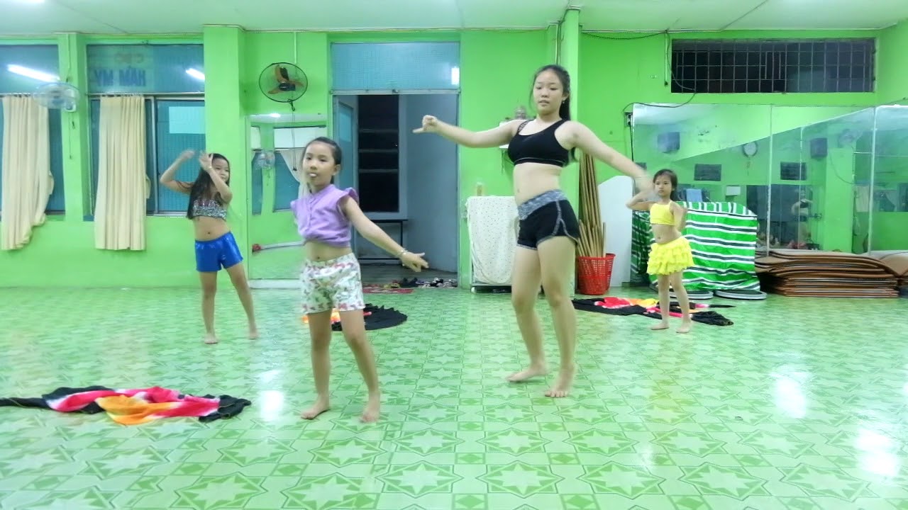 Trung tâm dạy múa bụng tại SG – Bellygirls Group – Hazihi Laylati