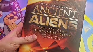 Ancient Aliens The Official Companion Book screenshot 4