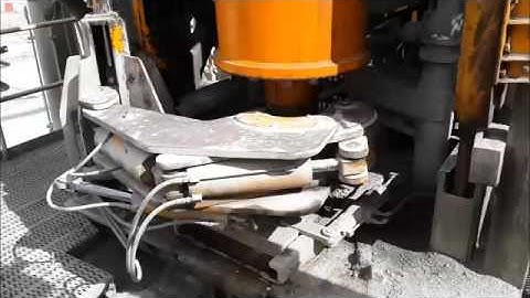 Mammoth Breakout Wrench fitted to an Epiroc Pit Viper 351