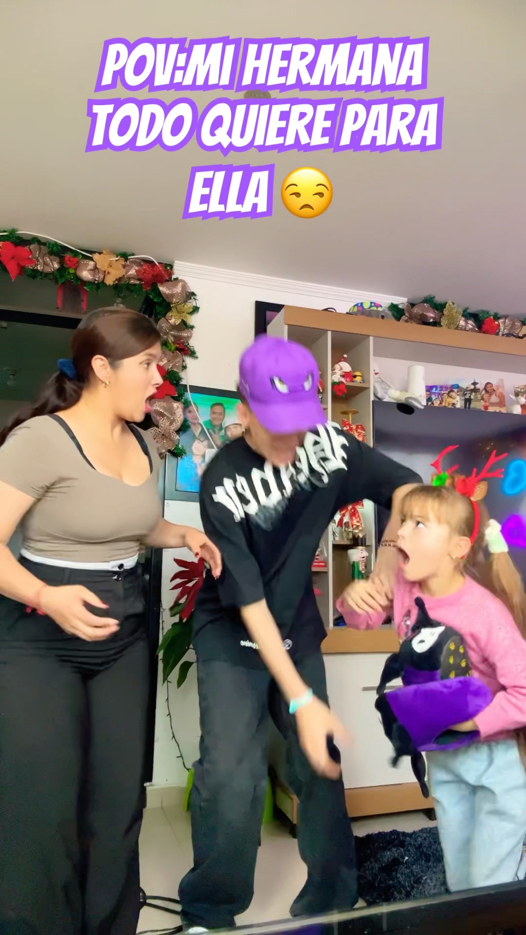 Pov:mi hermana todo quiere para ella (se dañó el tarro) #humor #humorfamiliar #shortviral