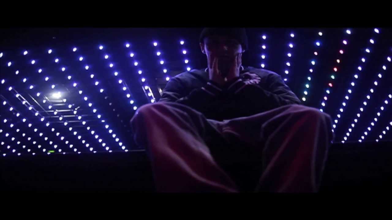 Minty Burns - Star Slinger [OFFICIAL VIDEO]