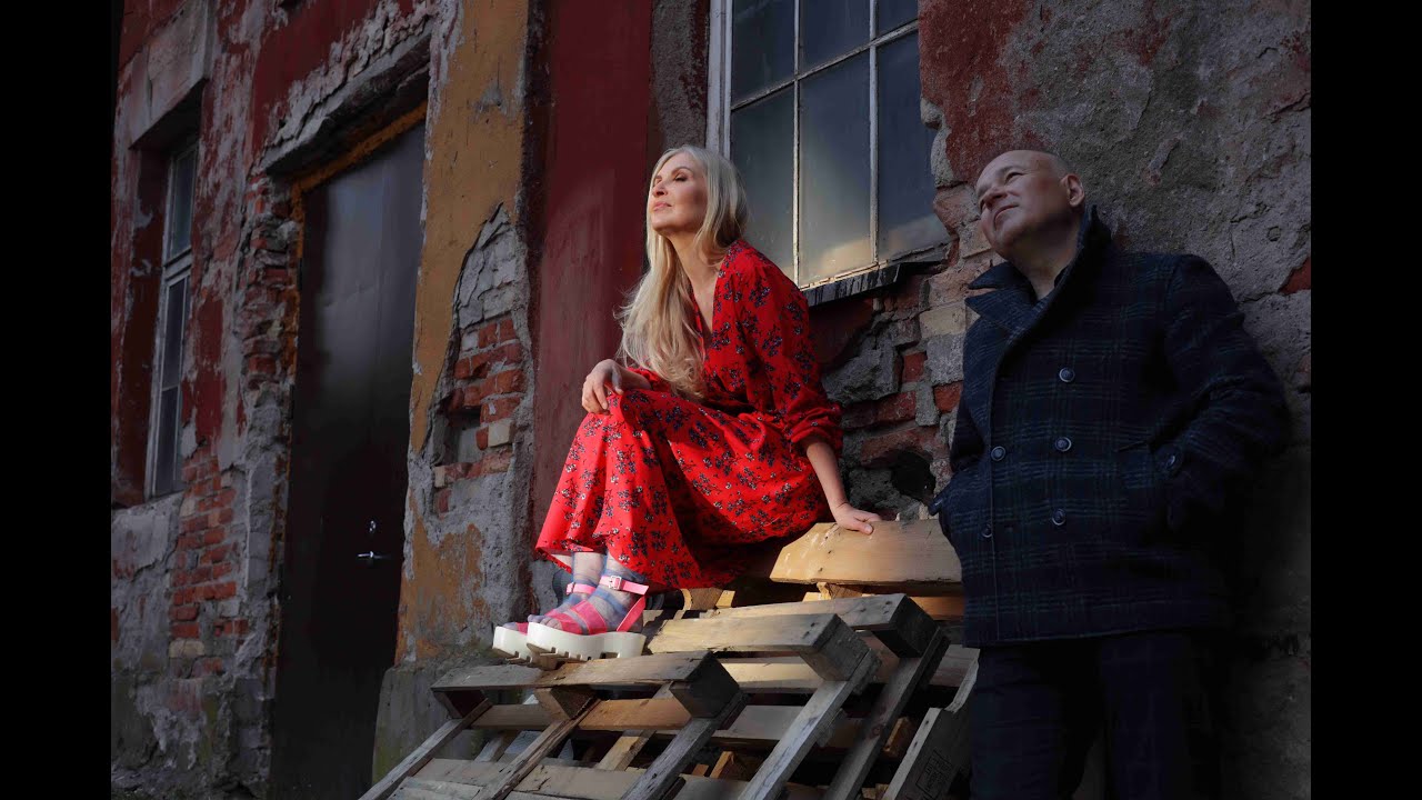 Laura Remeikienė ir Rolandas Janušas  - Durys neturėjo namų (2022 m.)