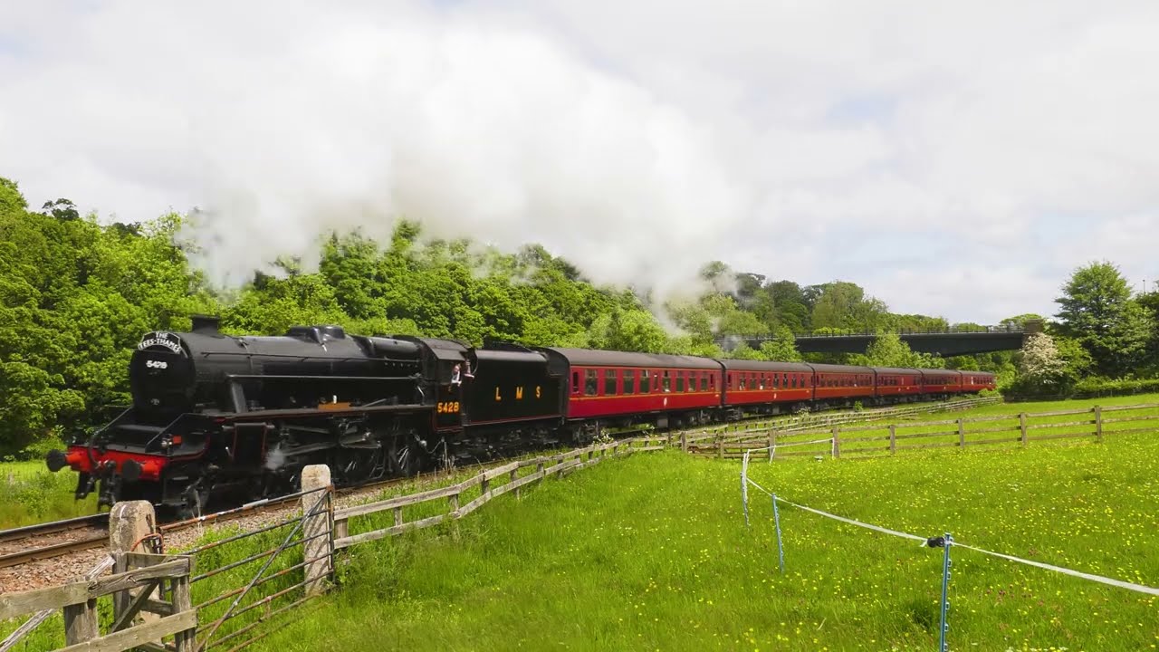 NYMR - Steam returns to Whitby with Black 5 No. 5428 'Eric Treacy'