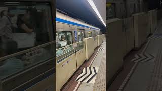 福岡市営地下鉄2000系博多駅発車