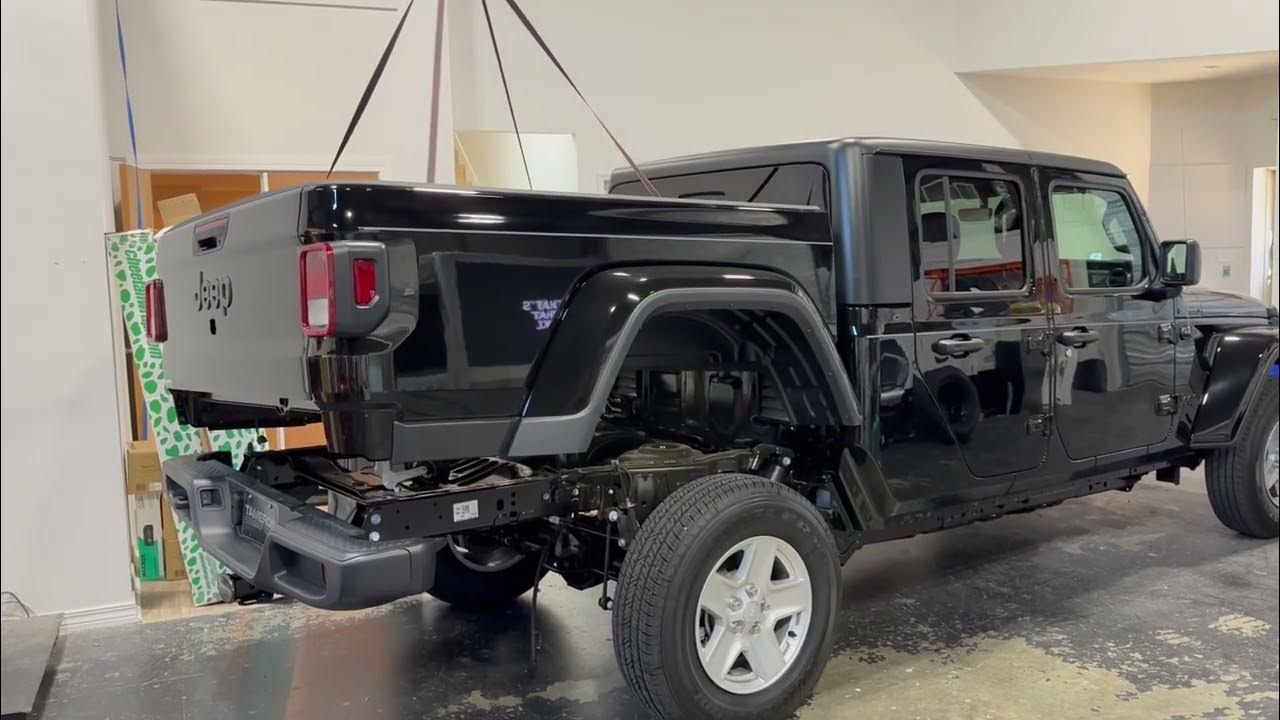 Jeep Gladiator box take off YouTube