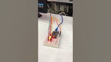 NodeMCU สั่งไฟกระพริบแบบง่าย ๆ