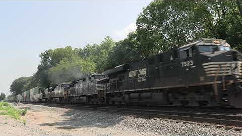 NORFOLK SOUTHERN GE ES40DC GEVO Southbound Intermodal Container Train