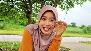 Panen Buah Kersen Banyak Ulat