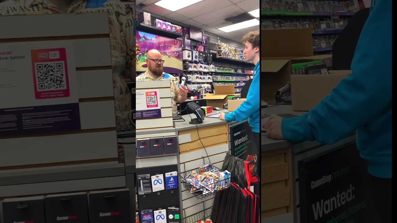 Поддельный контроллер GameStop PS5