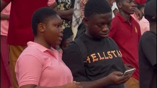 Eeiii SIMMS SHS😳While some students jubilate, others are busy exchanging contacts with guys #viral 