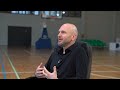 Liūtas tarp vilkų, šešiolikmetis sporto vadybininkas ir rokenrolas krepšinyje | Šiltai su MJ