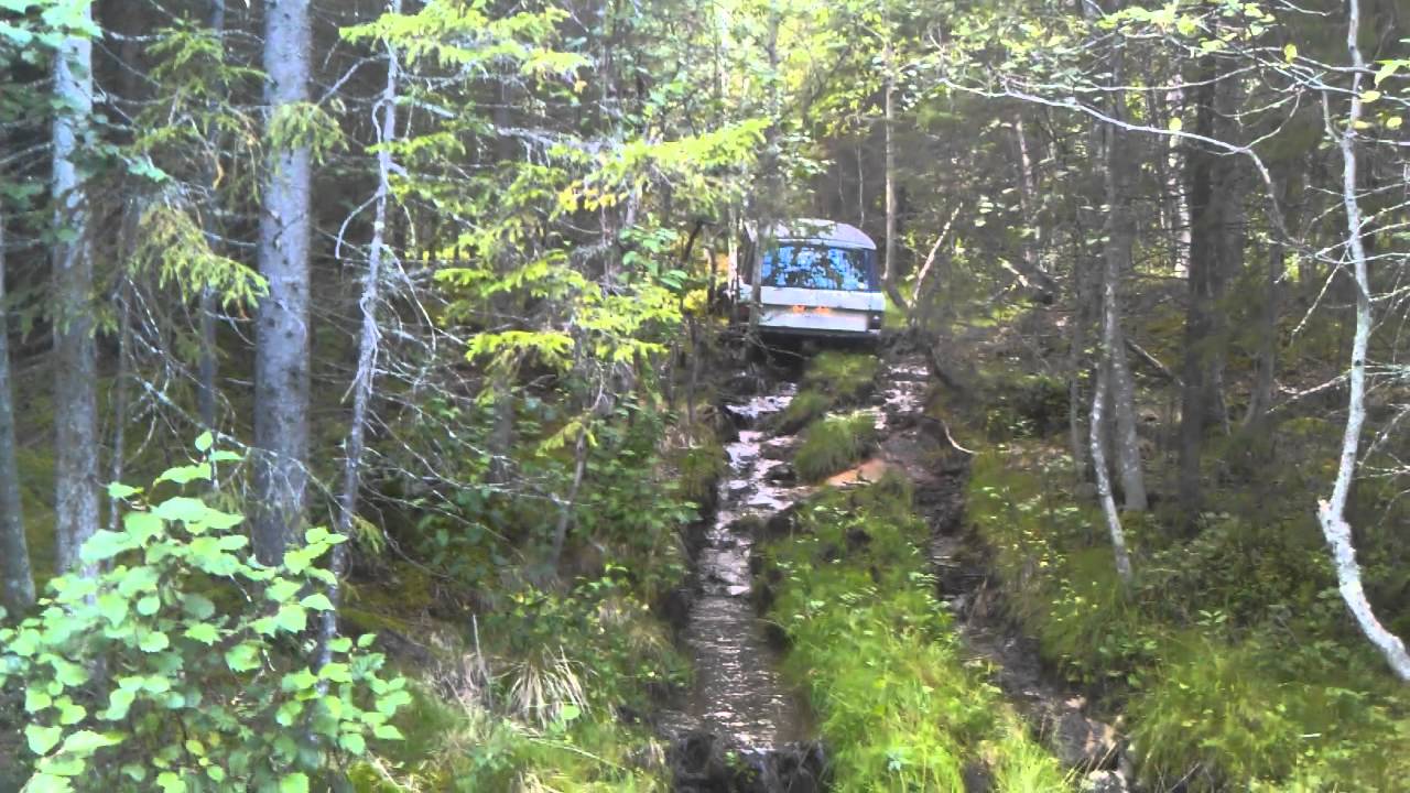 Range Rover 3,5 abused - YouTube