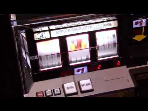 Umberto Tozzi - "Ti Amo" live at Perla, Casino & Hotel