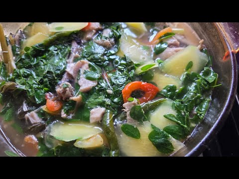 Native chicken soup with papaya and Malongay