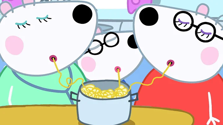 Peppa Pig Meets Penny Polar Bear's Two Mummies 🐷  We Love Peppa Pig