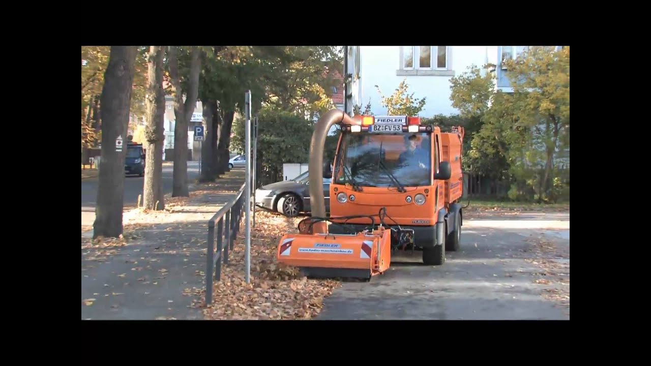 Fiedler Laub- und Abfallaufnahme FLA 1301am Multicar Fumo