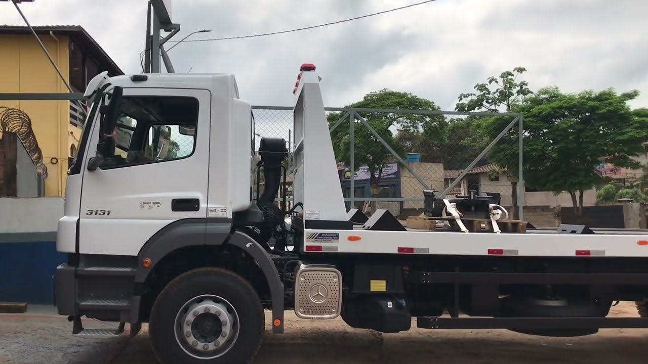 CAMINHAO PRANCHA COM FUNCIONAMENTO VIA RADIO CONTROLE REMOTO