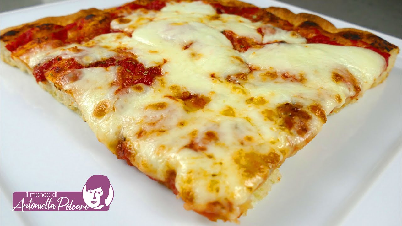 Il Mondo di Antonietta Polcaro - Pizza di casa in teglia.