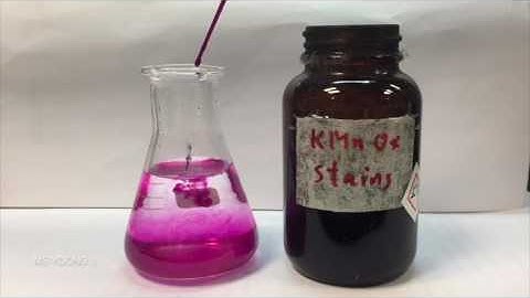 Diffusion of Liquids - Potassium Permanganate (KMnO4) demo