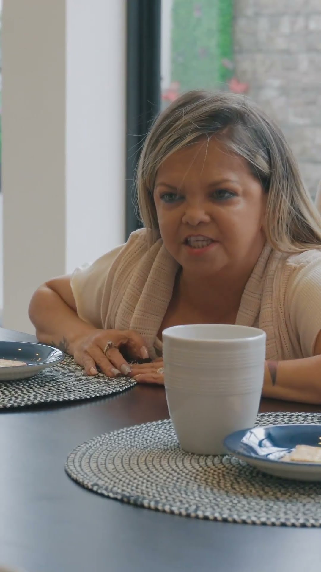 Por no poner mano dura a tiempo su hijo se salió de control #luzmaria #historias #drama #viral