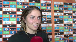 Volledige interview met Oranje Leeuwin Danielle van de Donk na de uitzwaai oefeninterland vs Finland