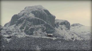 PICOS DE EUROPA - LAGOS ENTRE LA NIEVE