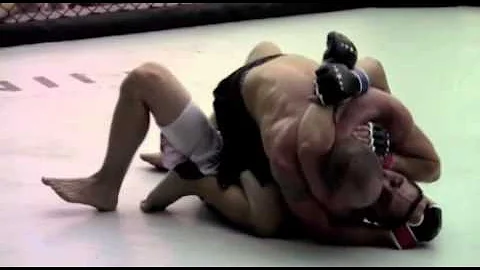 Mikey Bond vs Gabriel DeLaCerda