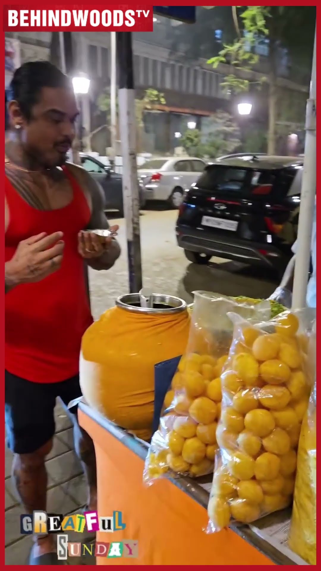Ice cream,பாணி பூரினு சாப்பிட்டுக்கிட்டே Jolly ஊர் சுத்தியை Varalaxmi,Nicholai ?