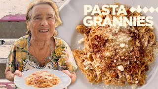 Enjoy Luigina's maccheroncini with ragù from Campofilone! | Pasta Grannies