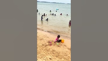 Libur sekolah ajak anak ke pantai #pantai #video #viral #vlog