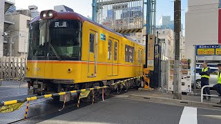 東京メトロ銀座線 回送線踏切 通過2