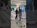 ПОКАЖИТЕ удостоверение! Охранник ОТВЕЧАЕТ дерзко… #Конфликт #Супермаркет