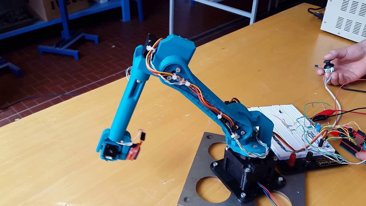 Robot 6 Assi Arduino - YouTube