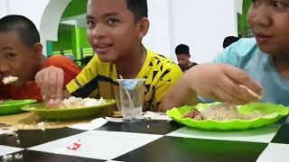 santri baru yg menolak rindu....