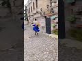 دميه على شكل امراه تخطف رجل 