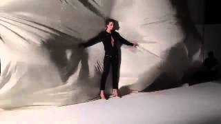 Maybelline Instant Age Rewind® The Lifter™ Behind The Scenes With Christy Turlington