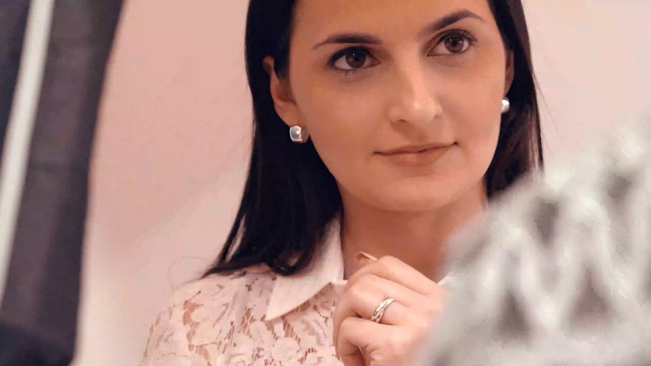 BEHIND THE SCENES - Modeling at Bling Jewelry: Episode 1 - YouTube