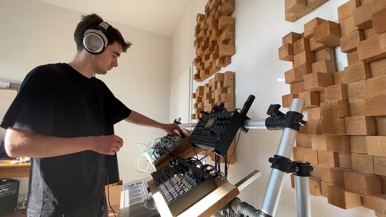 MODULAR MELODIC TECHNO - Groovy Melodic Modular Techno With Sweet Sounds - 109