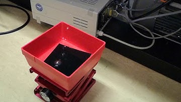 High-energy and compact unstable resonators