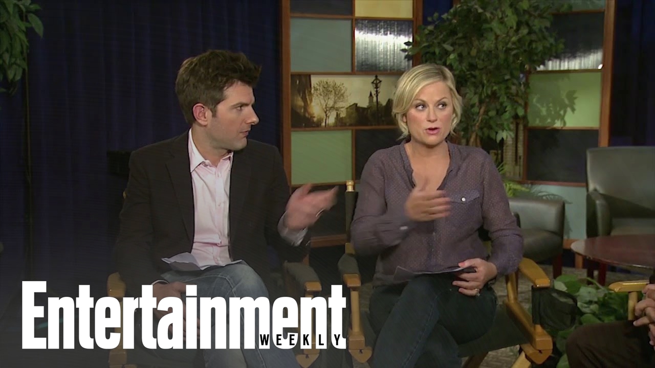 'Hart To Hart' Meets 'Parks And Rec' | Entertainment Weekly