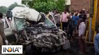 9 dead, 1 injured in road accident in UP's Pratapgarh screenshot 1
