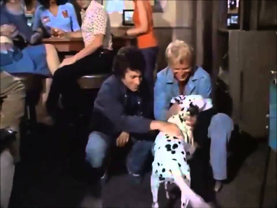 STARSKY & HUTCH - UHHH.... GUYS, I THINK EVERYONE KNOWS
