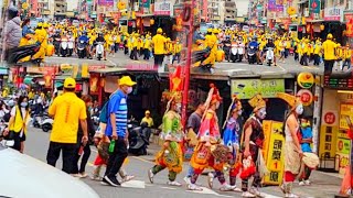 🌍Karnaval pasukan kuning rame pol
