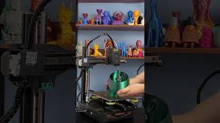 SURPRISE EGG - EASTER BUNNY By ROGISTUDIOS Time Lapse on the KINGROON KP3S 3D Printer