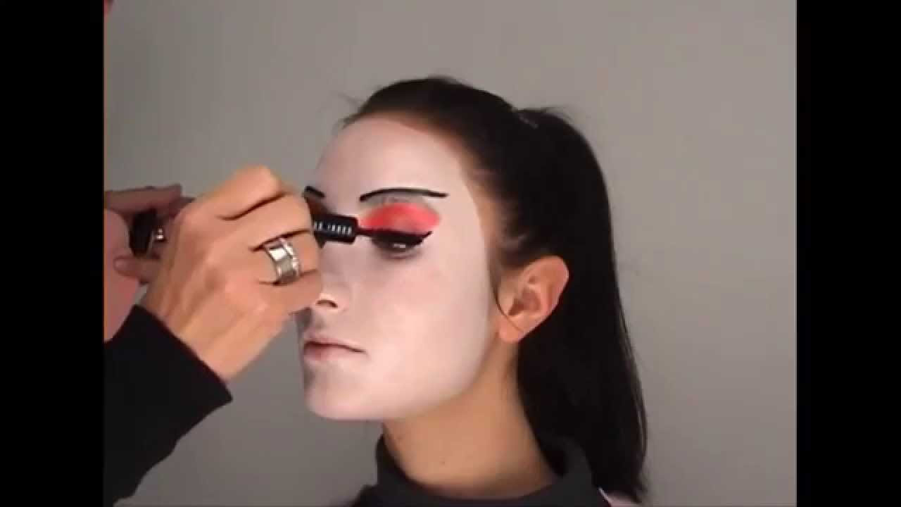 Dieser Mann ist die einzige männliche Geisha in Japan! | Galileo | ProSieben