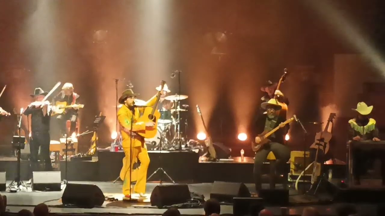 Waylon LIVE in Utrecht 'Let's get this over with' 15th February '26 Vredenburg