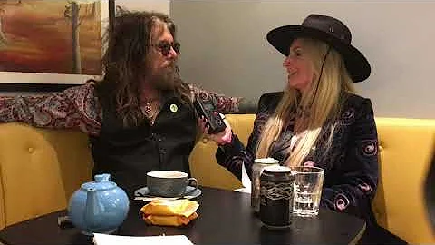 Interview with John Corabi (ex Motley Crue) with D...